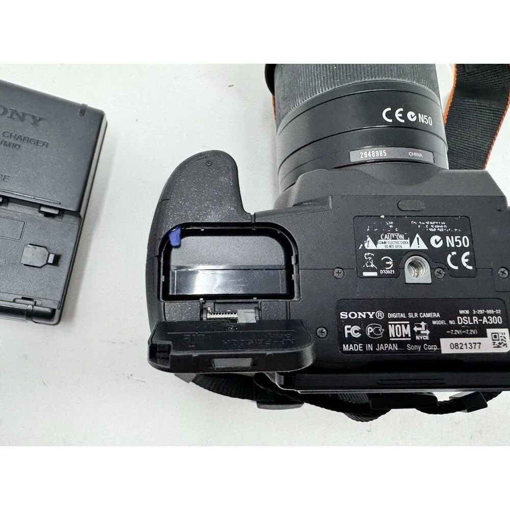 Sony A300 DSLR 10.2MP W/ 18-70/3.5-5.6 LEN, CHARGER,SUNSHA DE, TESTED